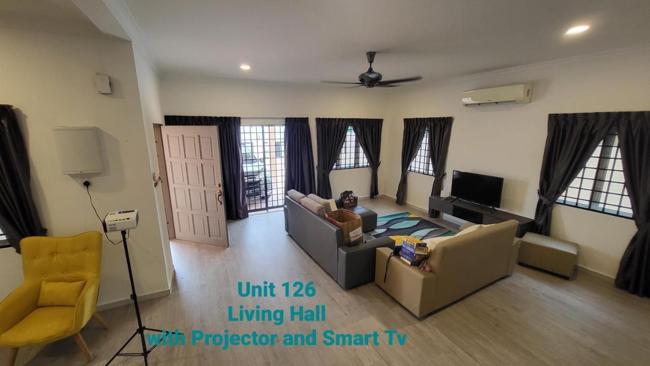 Ipoh Family Villa-Spacious Stay For 21 Or 42Pax المظهر الخارجي الصورة