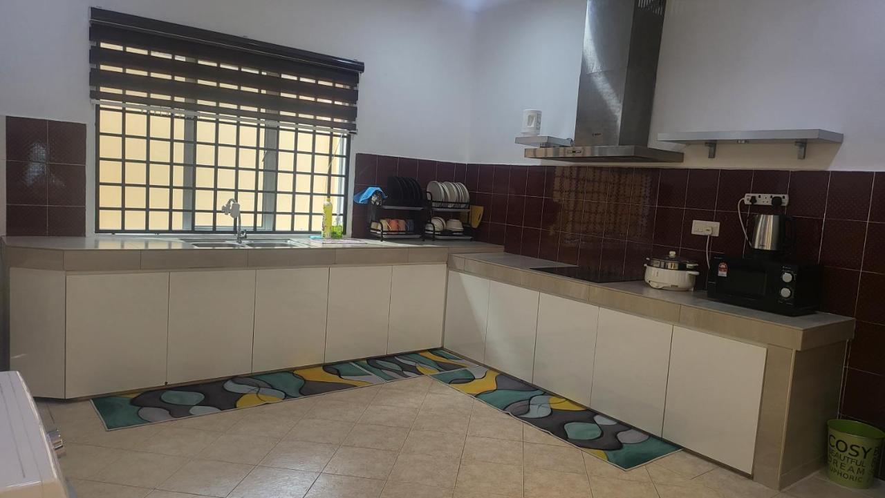 Ipoh Family Villa-Spacious Stay For 21 Or 42Pax المظهر الخارجي الصورة